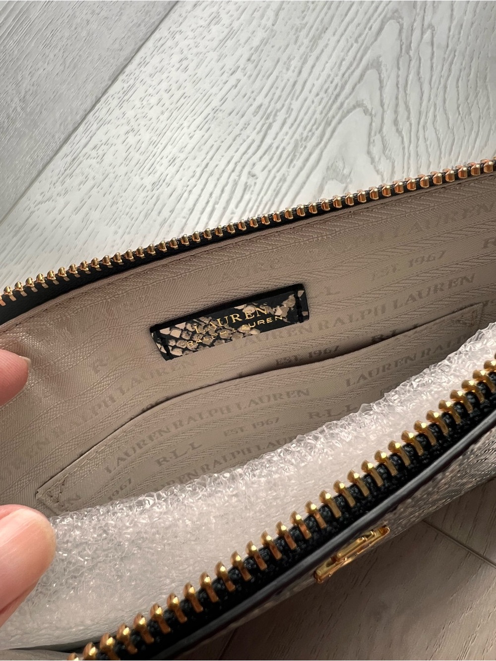 Ralph Lauren Snake-Print Wristlet Clutch in Black and Cream - Picture 5 of 6